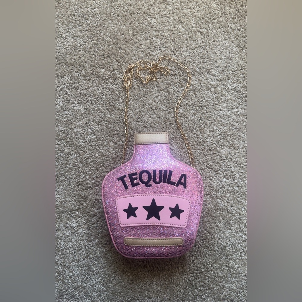 NWOT Pink Glitter Tequila Bottle Purse Gold Crossbody Chain Bachelorette